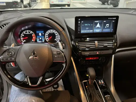 MITSUBISHI-ECLIPSE CROSS-1.5 MIVEC TURBO GASOLINA HPE BLACK CVT MITSUBISHI-ECLIPSE CROSS-2025