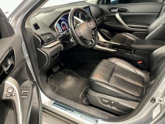 MITSUBISHI-ECLIPSE CROSS-1.5 MIVEC TURBO GASOLINA HPE-S CVT MITSUBISHI-ECLIPSE CROSS-2022