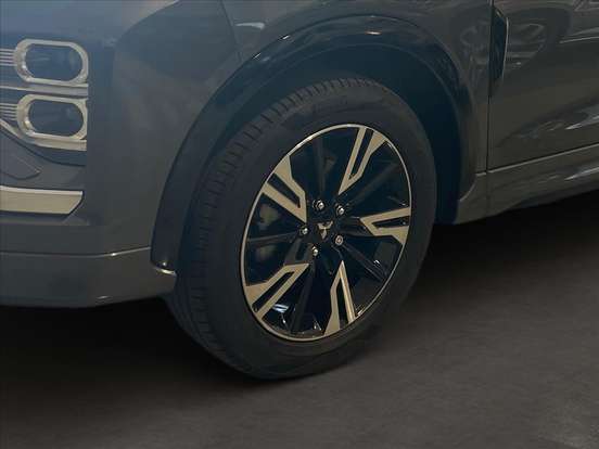 MITSUBISHI-ECLIPSE CROSS-2024