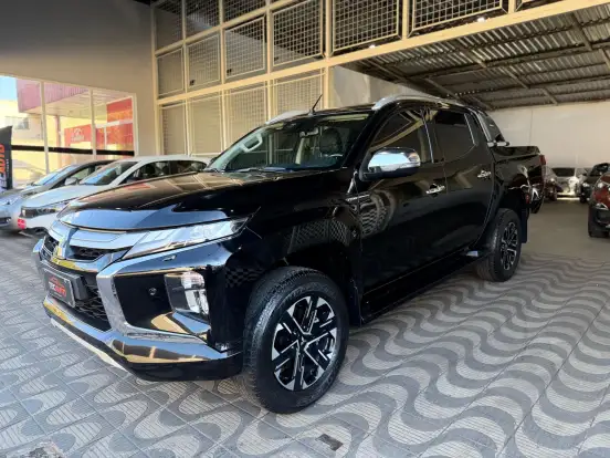 MITSUBISHI-L200 TRITON-2.4 16V TURBO DIESEL SPORT HPE-S CD 4P 4X4 AUTOMÁTICO MITSUBISHI-L200 TRITON-2023