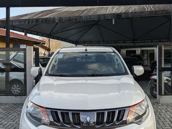 MITSUBISHI-L200 TRITON-2.4 16V TURBO DIESEL SPORT GLS CD 4P 4X4 AUTOMÁTICO MITSUBISHI-L200 TRITON-2018