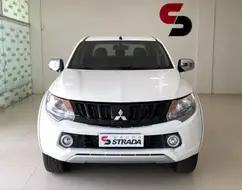 MITSUBISHI L200 TRITON 2.4 16V TURBO DIESEL SPORT HPE CD 4P 4X4 AUTOMÁTICO MITSUBISHI L200 TRITON 2.4 16V TURBO DIESEL SPORT HPE CD 4P 4X4 AUTOMÁTICO