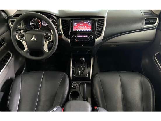 MITSUBISHI-L200 TRITON-2.4 16V TURBO DIESEL SPORT HPE CD 4P 4X4 AUTOMÁTICO MITSUBISHI-L200 TRITON-2018