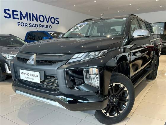 MITSUBISHI L200 TRITON 2.4 16V TURBO DIESEL SPORT HPE CD 4P 4X4 AUTOMÁTICO