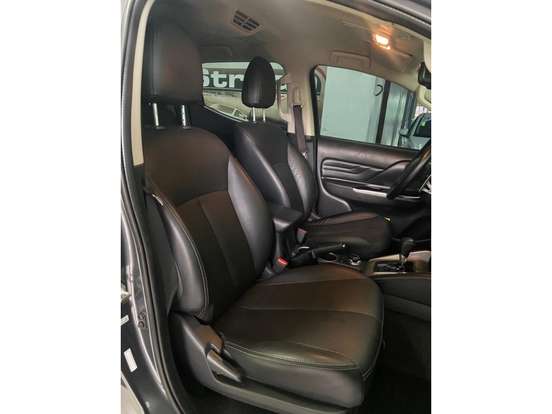 MITSUBISHI-L200 TRITON-2.4 16V TURBO DIESEL SPORT HPE-S CD 4P 4X4 AUTOMÁTICO MITSUBISHI-L200 TRITON-2024