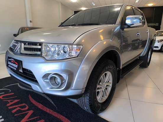 MITSUBISHI-L200 TRITON-2.4 HLS CHROME 4X2 CD 16V FLEX 4P MANUAL MITSUBISHI-L200 TRITON-2016
