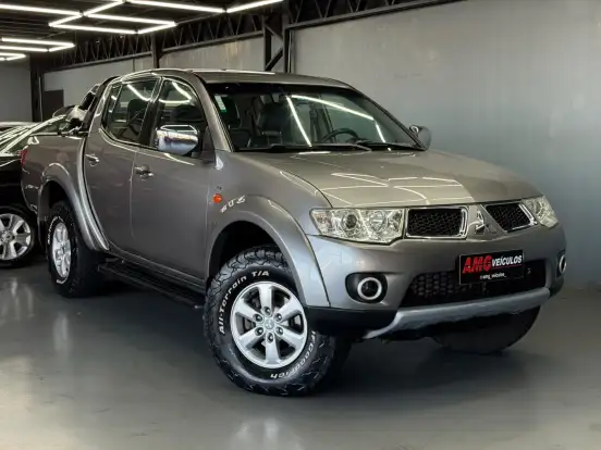 MITSUBISHI-L200 TRITON-3.2 HPE 4X4 CD 16V TURBO INTERCOOLER DIESEL 4P AUTOMÁTICO MITSUBISHI-L200 TRITON-2013