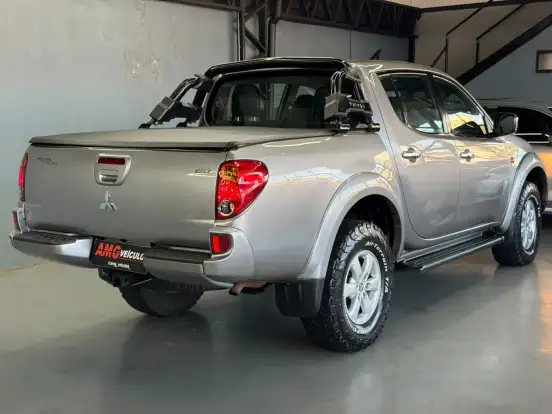 MITSUBISHI-L200 TRITON-2013