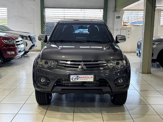 MITSUBISHI L200 TRITON 3.2 HPE 4X4 CD 16V TURBO INTERCOOLER DIESEL 4P AUTOMÁTICO