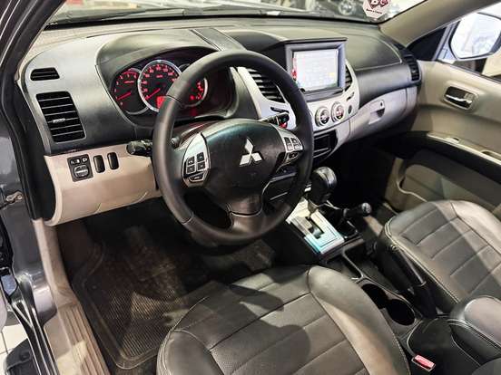 MITSUBISHI-L200 TRITON-2015
