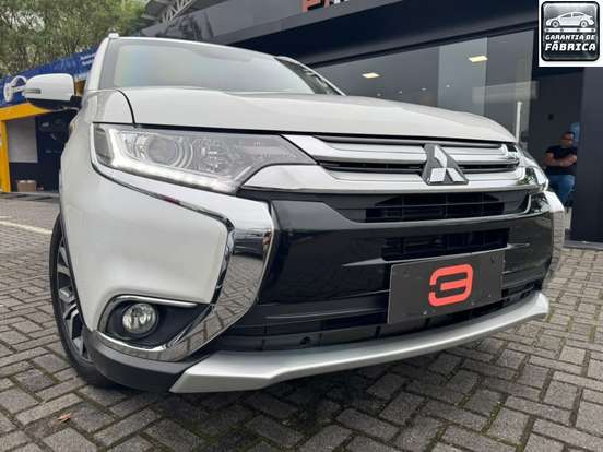 MITSUBISHI-OUTLANDER-2.0 COMFORT 16V GASOLINA 4P AUTOMÁTICO MITSUBISHI-OUTLANDER-2018