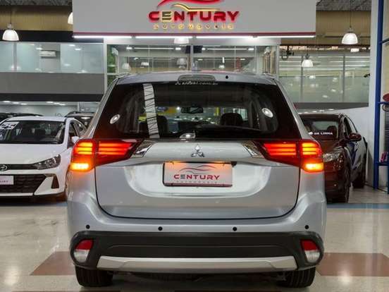MITSUBISHI-OUTLANDER-2.0 COMFORT 16V GASOLINA 4P AUTOMÁTICO MITSUBISHI-OUTLANDER-2017