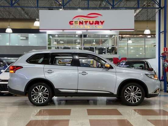 MITSUBISHI-OUTLANDER-2017