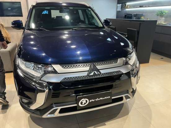 MITSUBISHI-OUTLANDER-2019