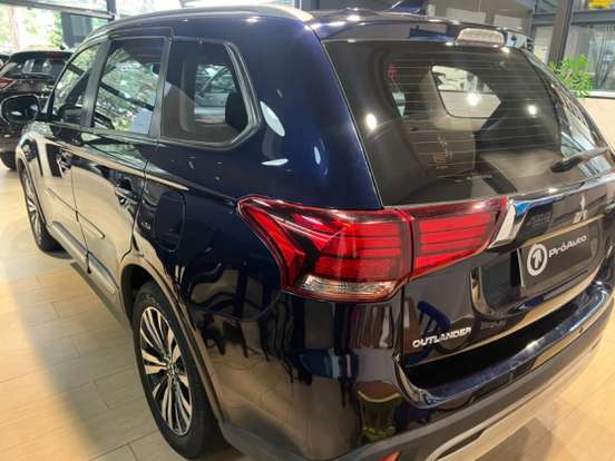 MITSUBISHI-OUTLANDER-2.0 MIVEC GASOLINA HPE AUTOMÁTICO MITSUBISHI-OUTLANDER-2019