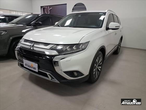 MITSUBISHI OUTLANDER 2.2 MIVEC DI-D DIESEL HPE-S AWD AUTOMÁTICO