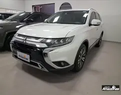 MITSUBISHI OUTLANDER 2.2 MIVEC DI-D DIESEL HPE-S AWD AUTOMÁTICO MITSUBISHI OUTLANDER 2.2 MIVEC DI-D DIESEL HPE-S AWD AUTOMÁTICO
