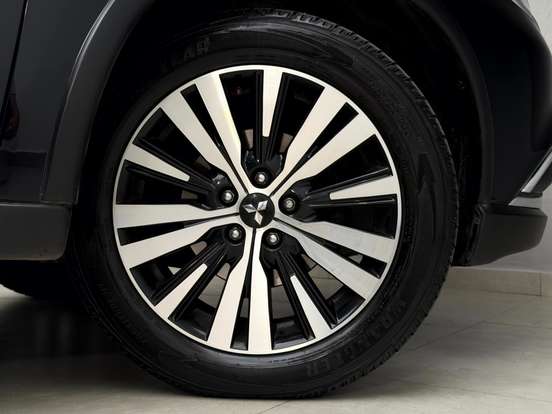 MITSUBISHI-OUTLANDER-3.0 MIVEC V6 GASOLINA HPE-S AWD AUTOMÁTICO MITSUBISHI-OUTLANDER-2019