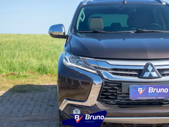 MITSUBISHI-PAJERO-3.2 HPE 4X4 7 LUGARES 16V TURBO INTERCOOLER DIESEL 4P AUTOMÁTICO MITSUBISHI-PAJERO-2019
