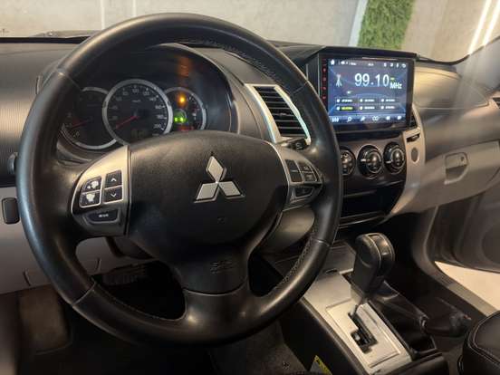 MITSUBISHI-PAJERO DAKAR-3.2 HPE 4X4 7 LUGARES 16V TURBO INTERCOOLER DIESEL 4P AUTOMÁTICO MITSUBISHI-PAJERO DAKAR-2012