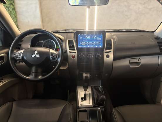 MITSUBISHI-PAJERO DAKAR-2012