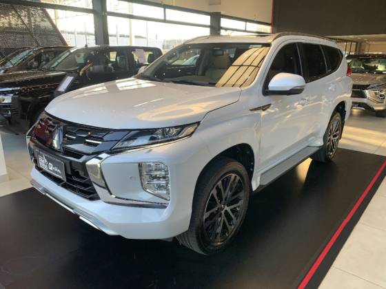 MITSUBISHI PAJERO SPORT 2.4 16V MIVEC TURBO DIESEL LEGEND AWD AUTOMÁTICO