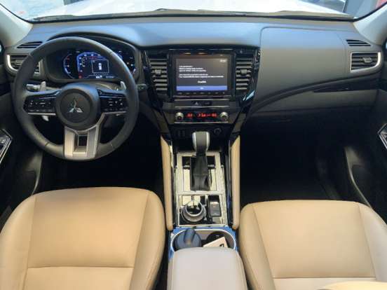 MITSUBISHI-PAJERO SPORT-2024