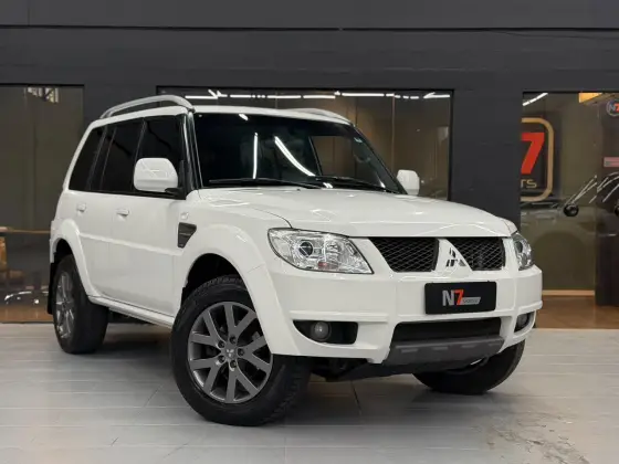 MITSUBISHI PAJERO TR4 2.0 4X2 16V 140CV FLEX 4P AUTOMÁTICO
