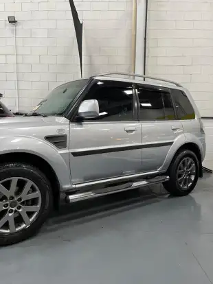 MITSUBISHI-PAJERO TR4-2.0 4X2 16V 140CV FLEX 4P AUTOMÁTICO MITSUBISHI-PAJERO TR4-2014