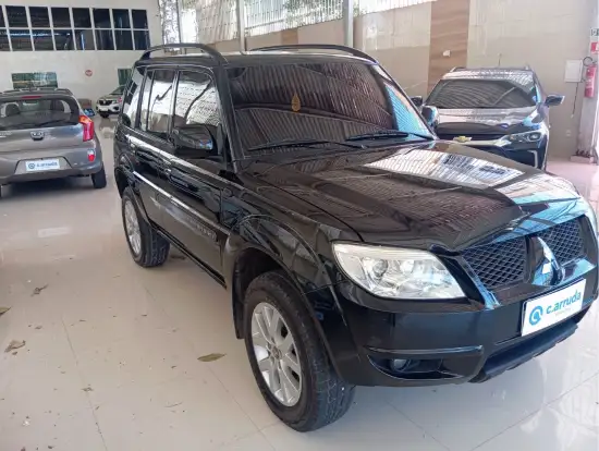 MITSUBISHI-PAJERO TR4-2011