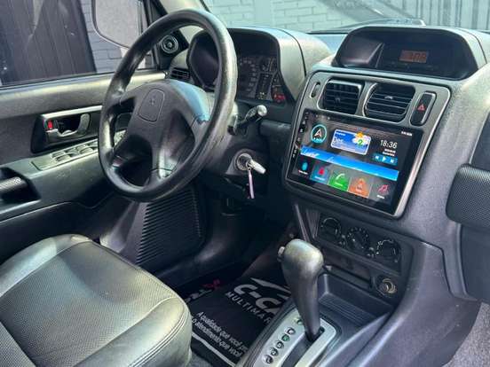 MITSUBISHI-PAJERO TR4-2004
