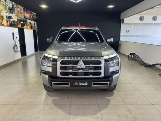 MITSUBISHI-TRITON-2.4 BITURBO DIESEL CD KATANA 4X4 AUTOMÁTICO MITSUBISHI-TRITON-2025