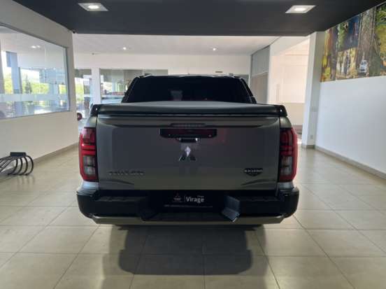 MITSUBISHI-TRITON-2025