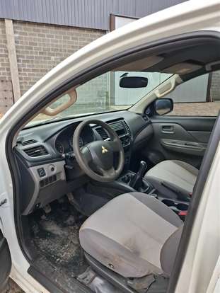 MITSUBISHI-L200 TRITON-2020
