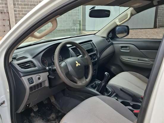 MITSUBISHI-L200 TRITON-2.4 16V TURBO DIESEL SPORT GL CD 4P 4X4 MANUAL MITSUBISHI-L200 TRITON-2020