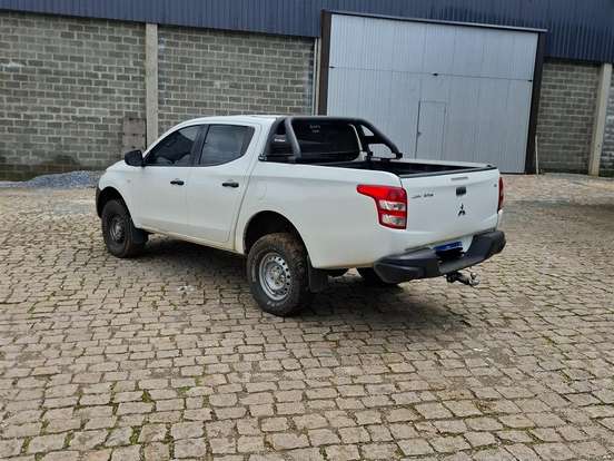 MITSUBISHI-L200 TRITON-2.4 16V TURBO DIESEL SPORT GL CD 4P 4X4 MANUAL MITSUBISHI-L200 TRITON-2020