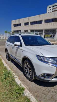 MITSUBISHI-OUTLANDER-2015