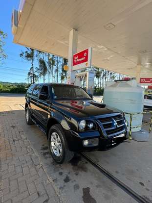 MITSUBISHI-PAJERO-2009