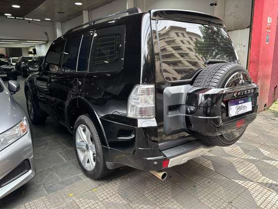MITSUBISHI-PAJERO FULL-3.8 HPE 4X4 V6 24V GASOLINA 4P AUTOMÁTICO MITSUBISHI-PAJERO FULL-2014