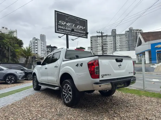 NISSAN FRONTIER 2.3 16V TURBO DIESEL LE CD 4X4 AUTOMÁTICO