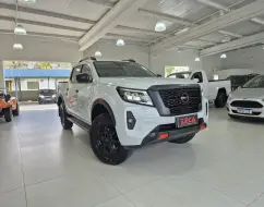 NISSAN FRONTIER 2.3 16V TURBO DIESEL PRO4X CD 4X4 AUTOMÁTICO NISSAN FRONTIER 2.3 16V TURBO DIESEL PRO4X CD 4X4 AUTOMÁTICO