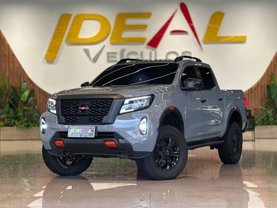 NISSAN FRONTIER 2.3 16V TURBO DIESEL PRO4X CD 4X4 AUTOMÁTICO