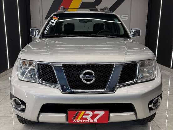 NISSAN-FRONTIER-2.5 PLATINUM 4X4 CD TURBO ELETRONIC DIESEL 4P AUTOMÁTICO NISSAN-FRONTIER-2013