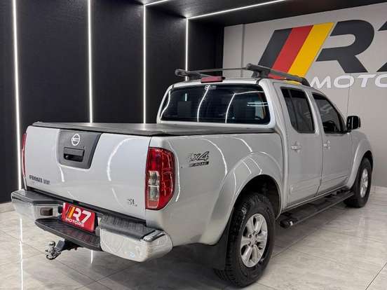 NISSAN-FRONTIER-2.5 PLATINUM 4X4 CD TURBO ELETRONIC DIESEL 4P AUTOMÁTICO NISSAN-FRONTIER-2013