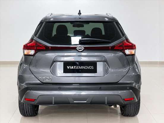 NISSAN-KICKS-2022