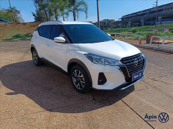 NISSAN-KICKS-2023