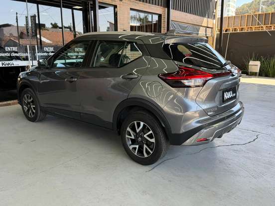 NISSAN-KICKS-2022