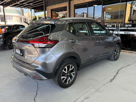 NISSAN-KICKS-2022