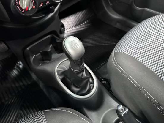 NISSAN-MARCH-1.0 SV 16V FLEX 4P MANUAL NISSAN-MARCH-2014