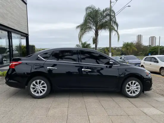 NISSAN-SENTRA-2019